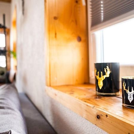 Neu Renoviertes Ferienhaus/Wohnunng Kleine Auszeit Sonnenbühl Εξωτερικό φωτογραφία