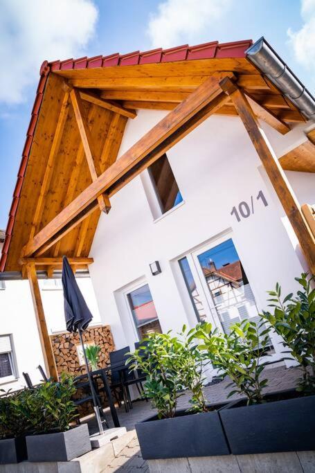 Neu Renoviertes Ferienhaus/Wohnunng Kleine Auszeit Sonnenbühl Εξωτερικό φωτογραφία