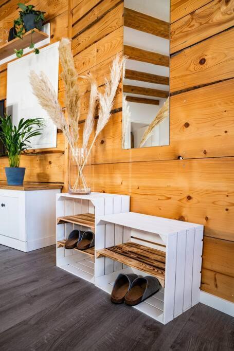 Neu Renoviertes Ferienhaus/Wohnunng Kleine Auszeit Sonnenbühl Εξωτερικό φωτογραφία