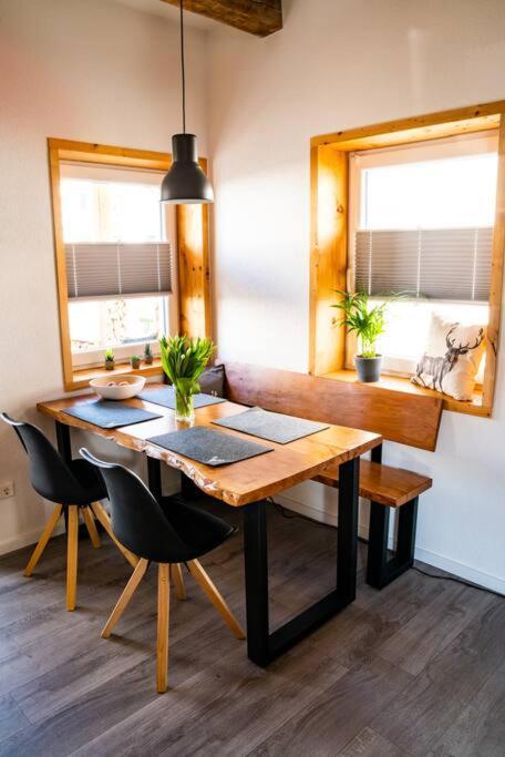 Neu Renoviertes Ferienhaus/Wohnunng Kleine Auszeit Sonnenbühl Εξωτερικό φωτογραφία